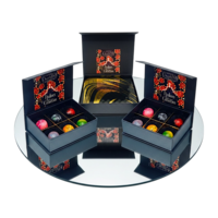 Mini chocoladeboxjes met 2x6 bonbons en pralines in luxe verpakking