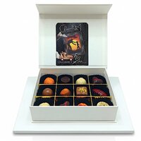 Vegan witte variant grote luxe Vaderdag Chocoladebox 12 stuks van Chocoseum met handgemaakte bonbons, stijlvol 