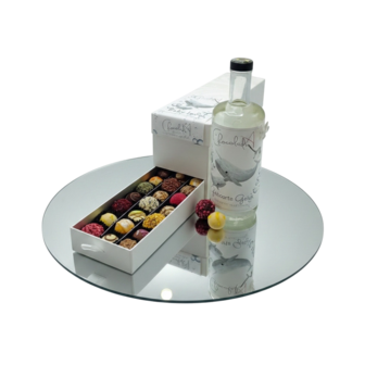 Luxe kraamcadeau likeur en chocolade voor geboorte baby geruba