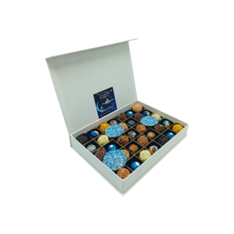 Geboorte Chocoladebox Jongen &ndash; 27 Truffels &amp; Bonbons