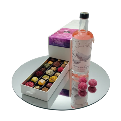 Luxe kraamcadeau likeur en chocolade voor geboorte baby chocoladna