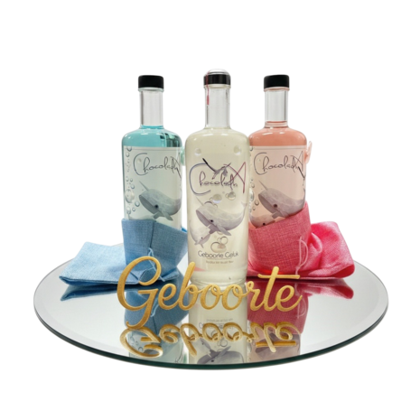 Geboorte anijs likeur van Chocoseum met keuze uit roze voor een meisje, blauw voor een jongen of wit neutraal Baby Love, ge 