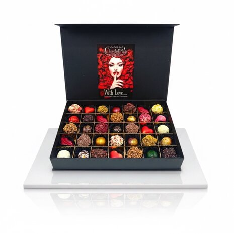 ❤️Chocolade Liefdesbox met 24 handgemaakte Truffels & Bonbons